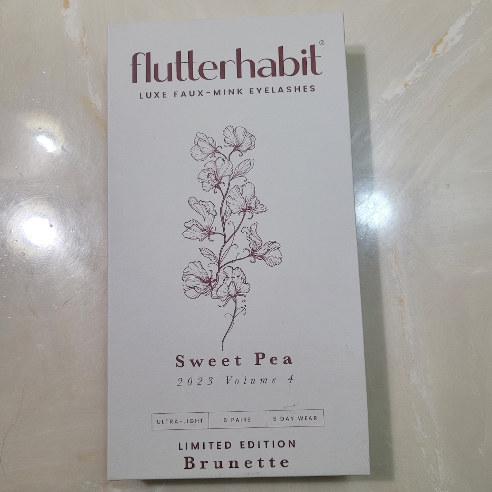 Flutterhabit Sweetpea Brunette Lashes 4 full pair 1 pair each one piece missing
